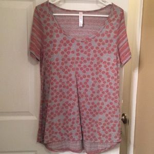 LuLaRoe - Classic Tee